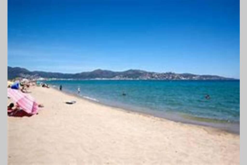 Charme Et Simplicite De Ce Nouveau Bien Empuriabrava Buitenkant foto